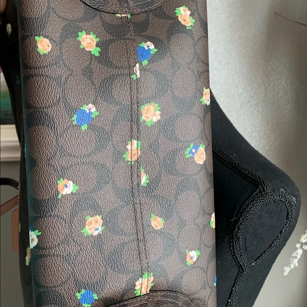 Coach Signature Vntg Rose Tote Brown Black Multicolor Sz 13Lx 11 1/2H x …